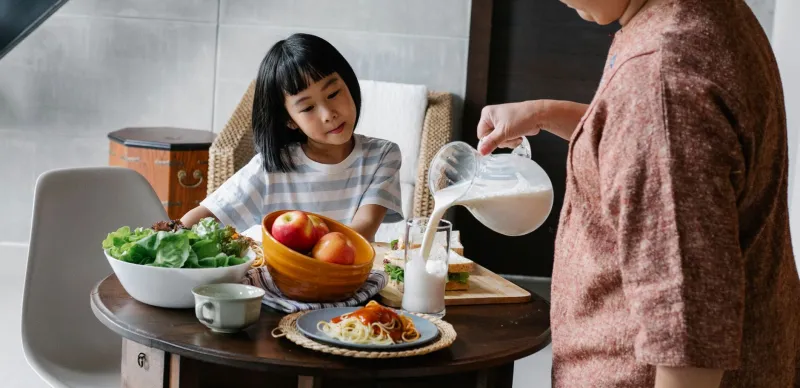 When Your Kid Orders Plain Pasta at Nani's House: The Picky Eater Problem No One Warned Us About