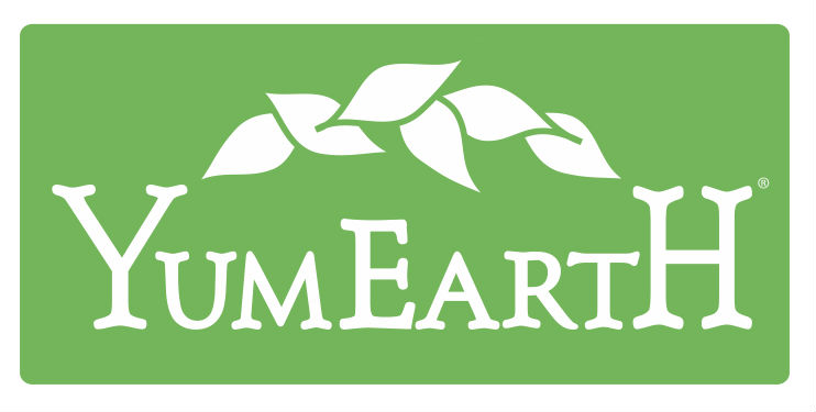 YumEarth-logo-greenback